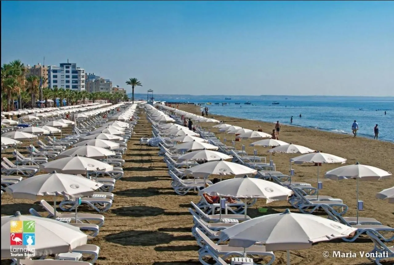La Veranda Hotel Larnaca 3*,
