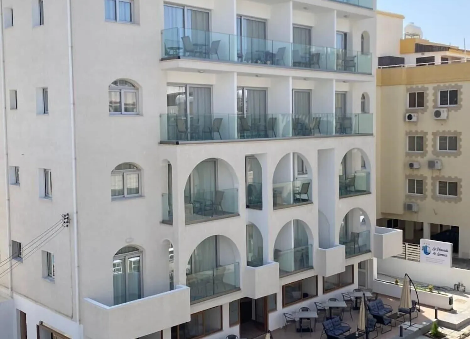 La Veranda Hotel Larnaca 3*,